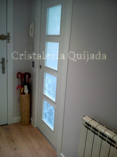 Dibujos mateados sobre cristal vimat